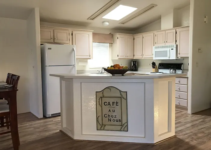 Hotel Monte Vista Resort-age 55 Apache Junction